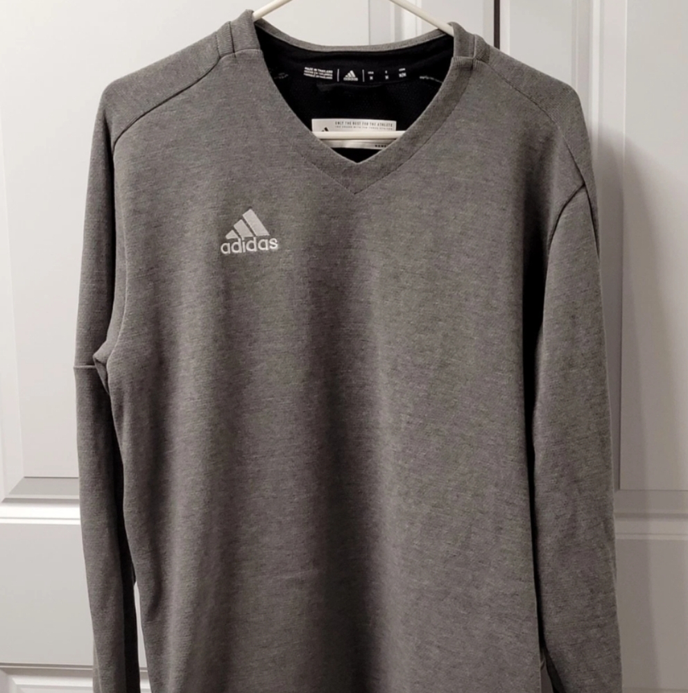 Adidas Sweater Men's Size: Medium